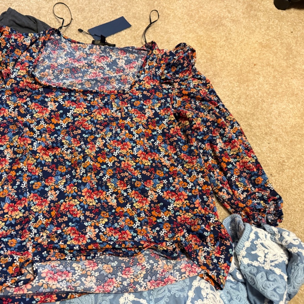 Floral Women's Top - Multicolor